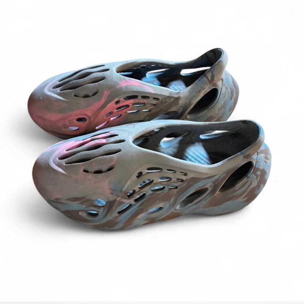 Yeezy foam runner “MX sand grey”